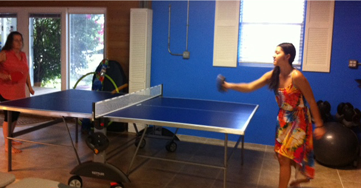 Dilly Crab Exuma - Table Tennis